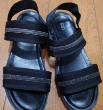 クタクタサンダル